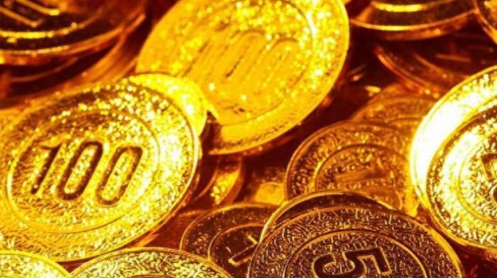 Gold Hits New Highs; Analysts Predict More Records Ahead
